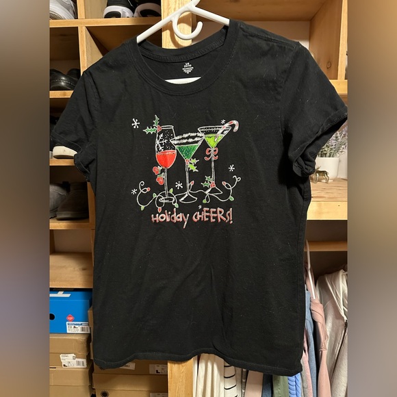 Holiday Cheer ss tee sz lg - Picture 4 of 4